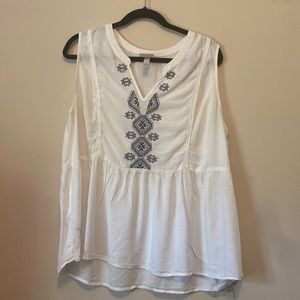 Knox Rose Embroidered Sleeveless Blouse